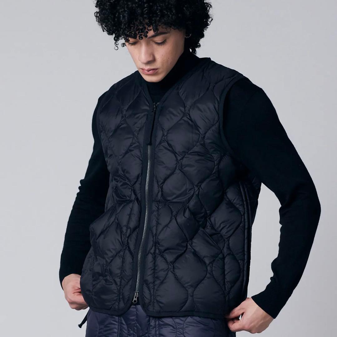 ほぼ新品【TAION】ミリタリー VネックWジップ ダウンベスト（ソフトシェル）