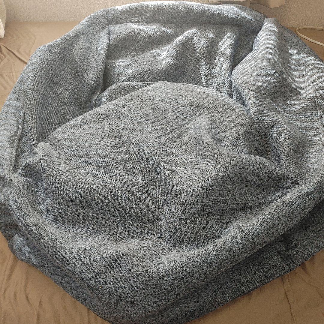 空気でできたソファ　ネイビー