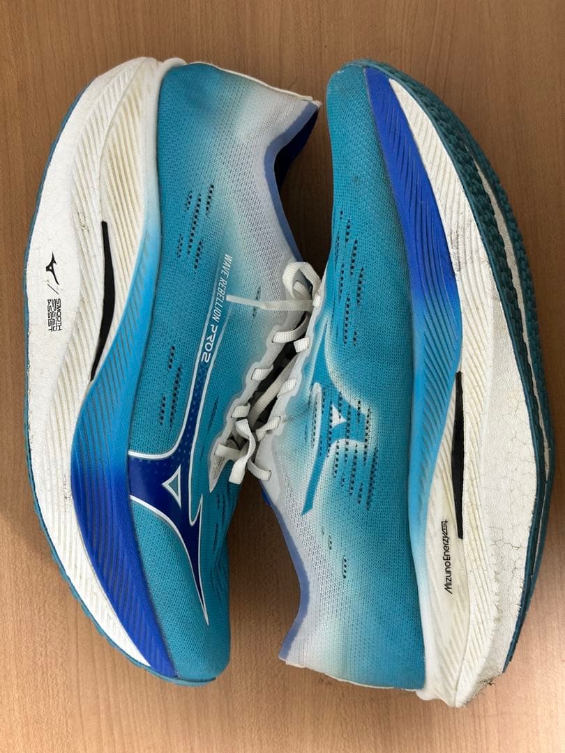 29cm！ミズノ ウエーブリベリオンプロ 2 ランニングシューズ