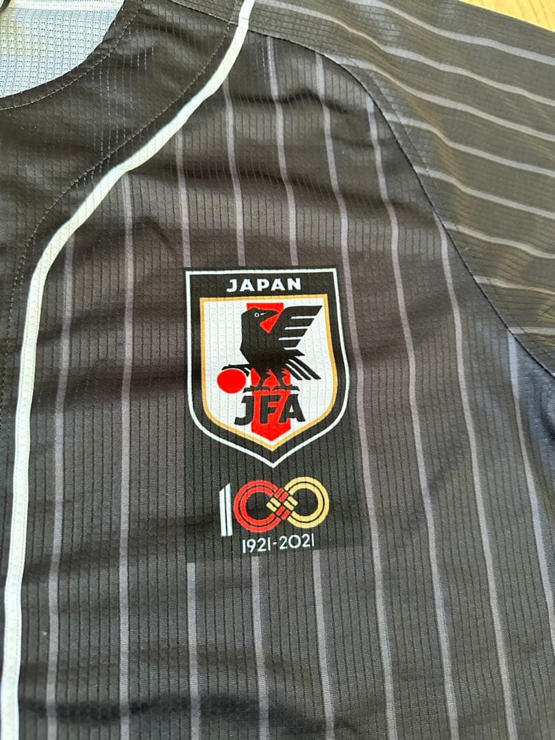 完売商品　サッカー日本代表　100周年記念ベースボールシャツ