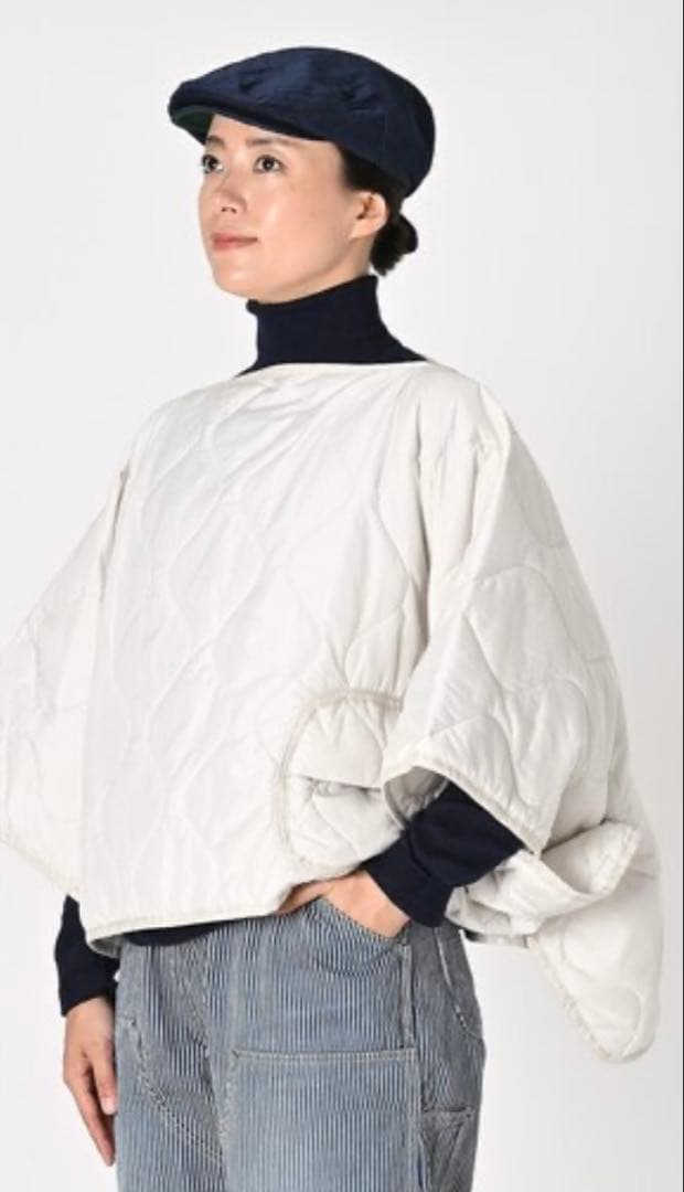 ４５Ｒナイロンリップのキルトポンチョ