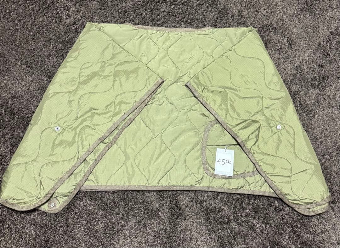 ４５Ｒナイロンリップのキルトポンチョ