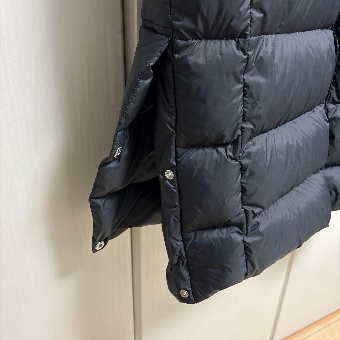 adidas 3本ライン　ライトダウンベンチコート