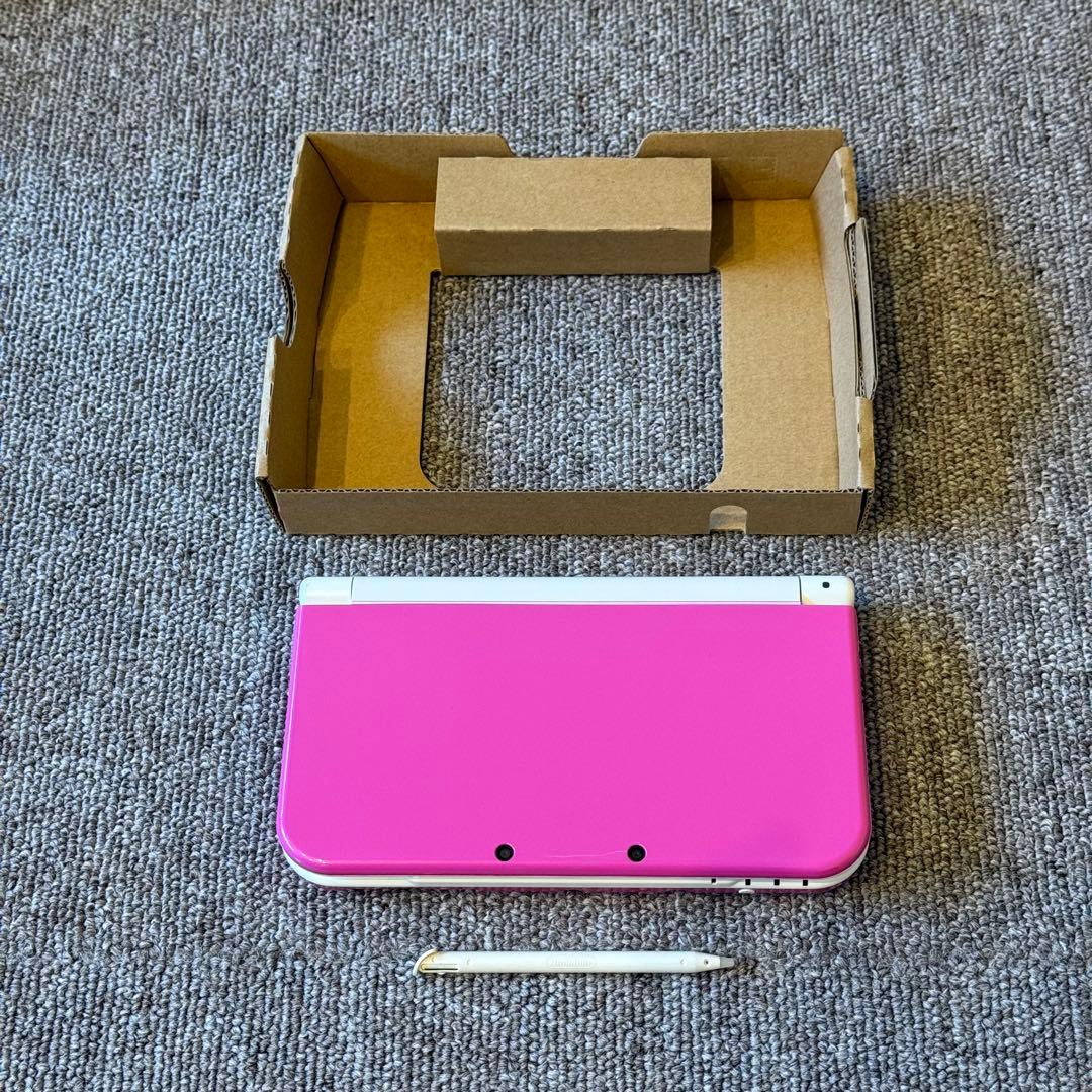 Newニンテンドー3DS LL ピンク×ホワイト 箱付き