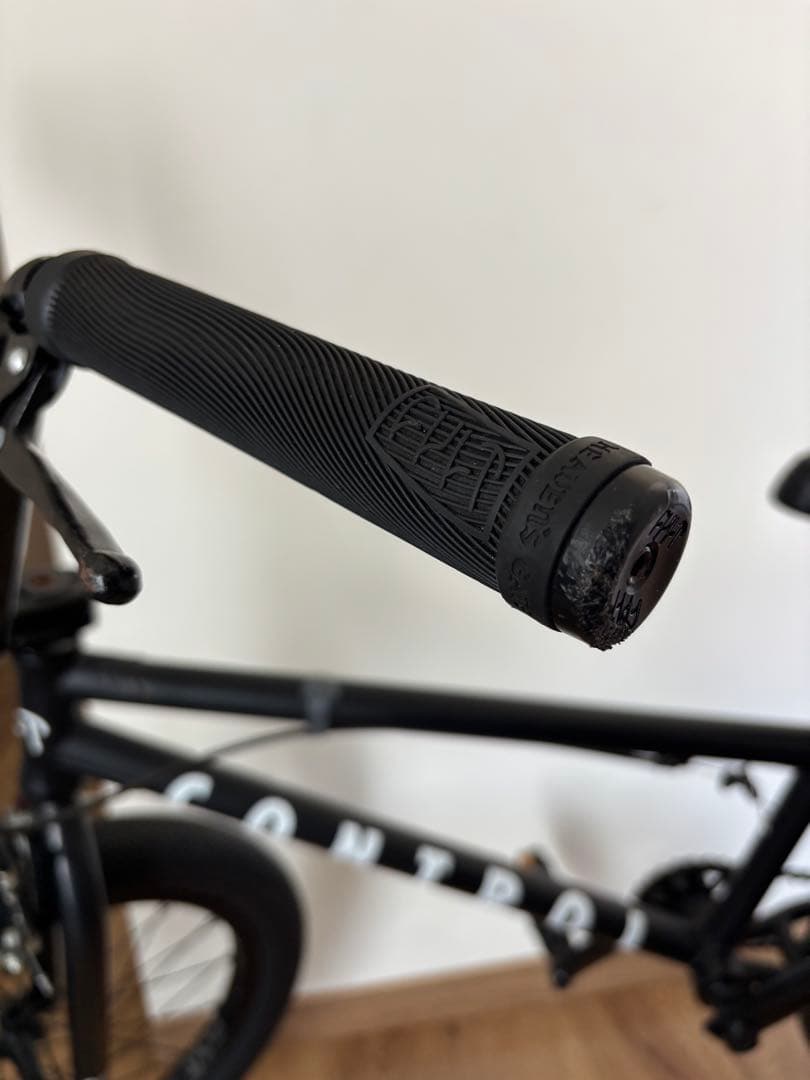 cult x vans コラボbox