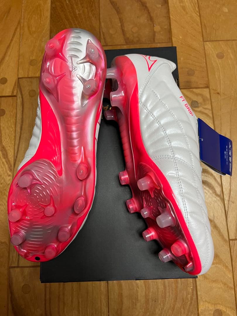 新品　廃盤品　超限定　ミズノ　レビュラカップJAPAN モレリア　26.5cm