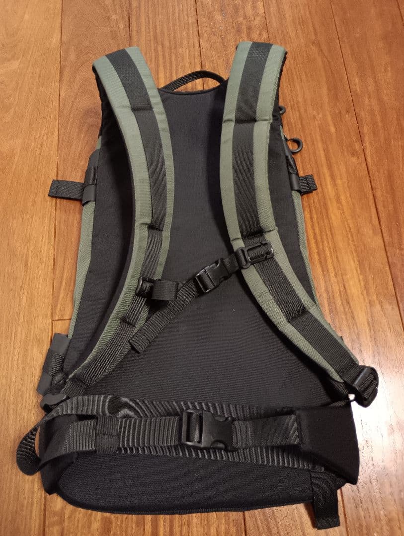 美品 RAIN or SHINE レインオアシャイン　バックパック13L