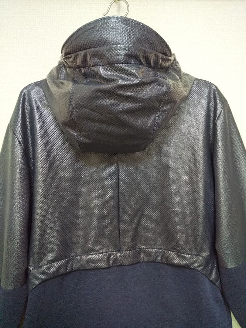 アンダーアーマー スワケット ジャケット LG 紺