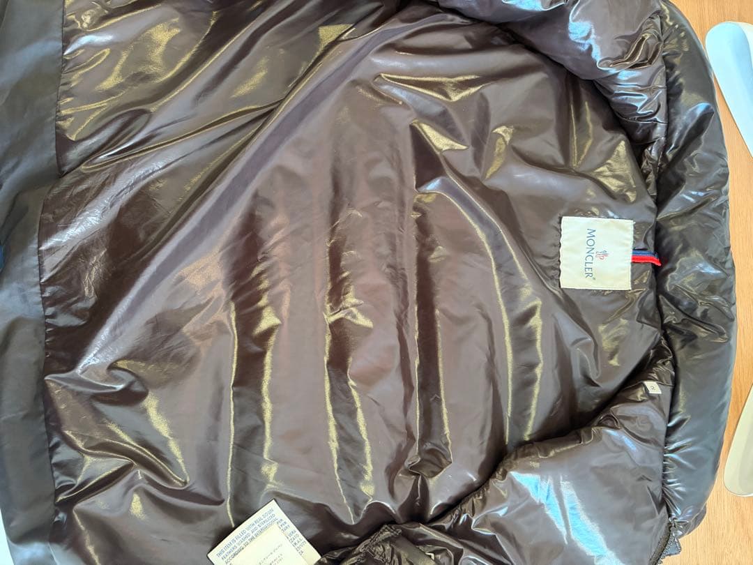 【新年特価】価格改定！MONCLER ダウンベスト ダークブラウン