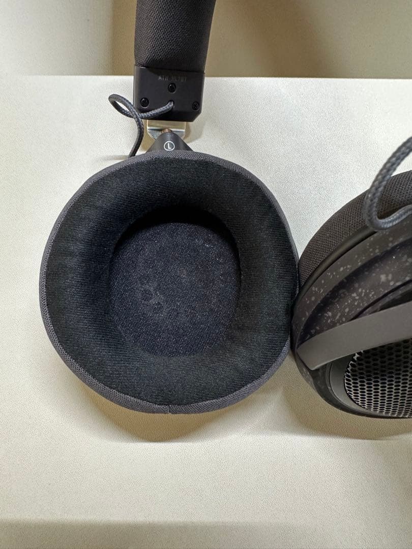 未使用に近いaudio-technica ATH-HL7BTワイヤレスヘッドホン