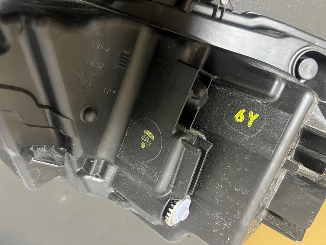 UXヘッドライト左右セット