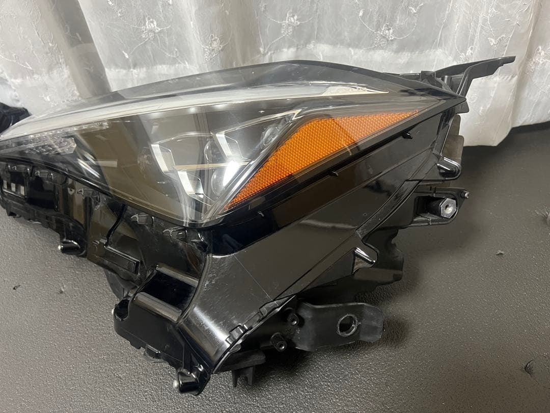 UXヘッドライト左右セット