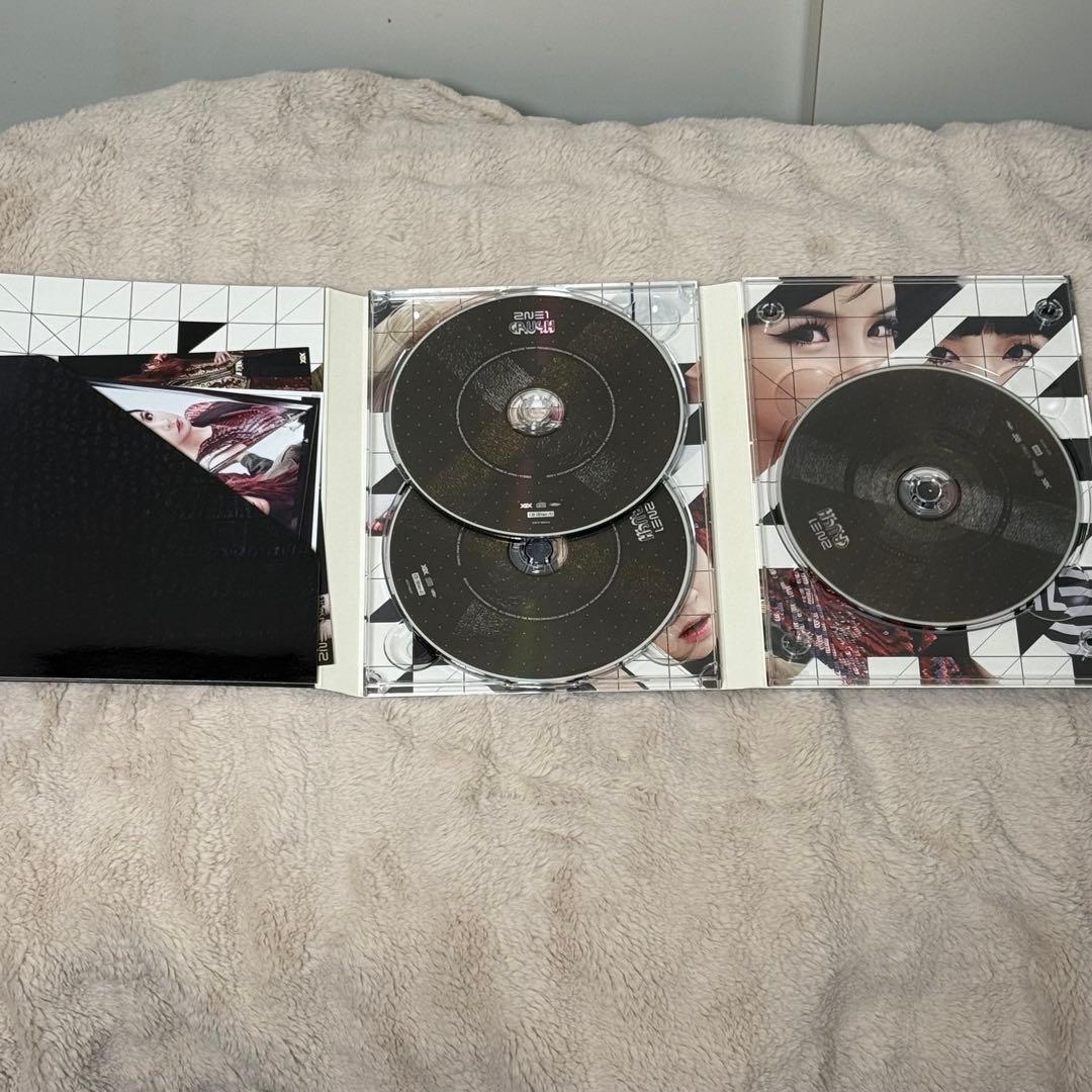 2NE1 DVD/Blu-ray/CD/ペンライト セット
