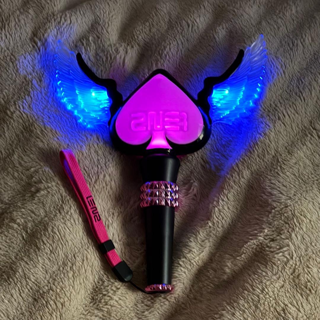 2NE1 DVD/Blu-ray/CD/ペンライト セット