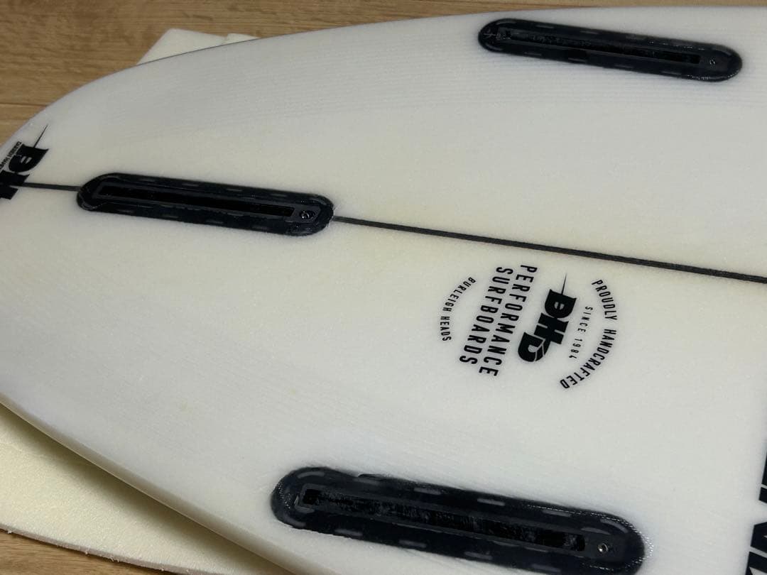 DHD PHOENIX ショートボード 5'7 / 30ℓ