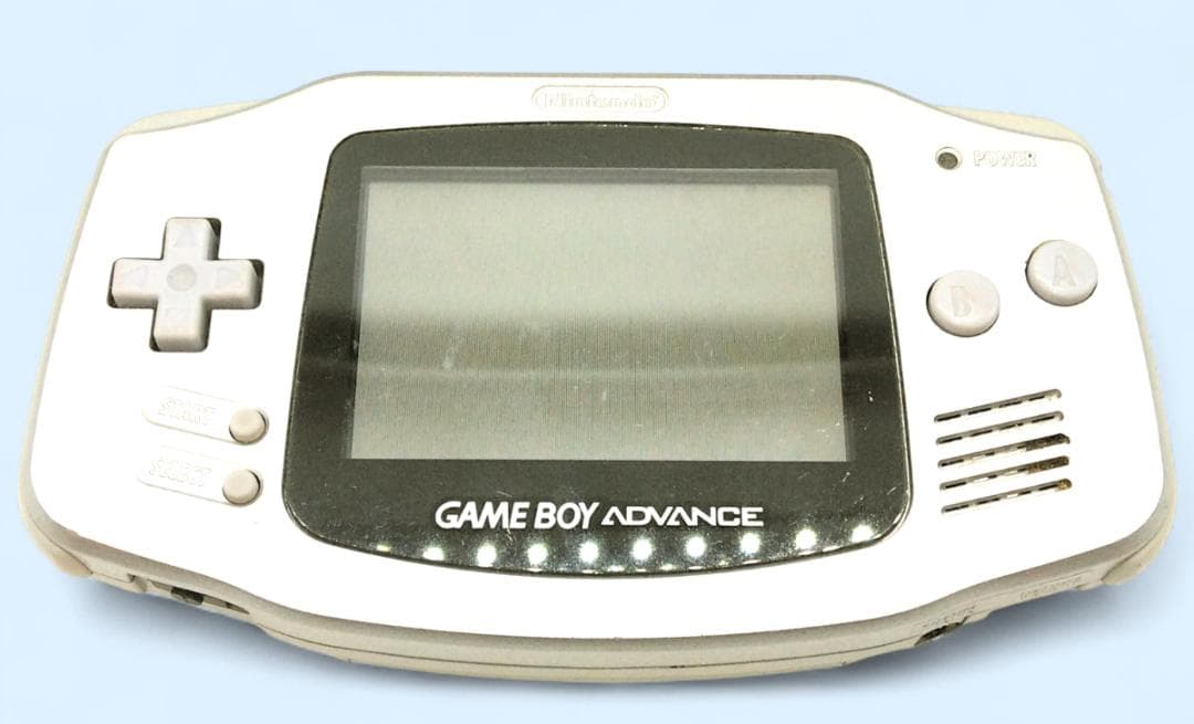 【084】ゲームボーイアドバンス　シルバーGAMEBOY ADVANCE 任天堂