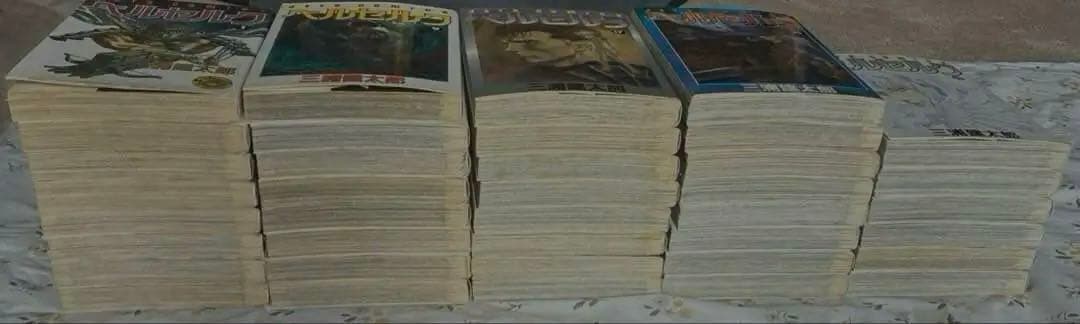 ベルセルク漫画　1〜38巻　41巻　 39〜40巻はありません