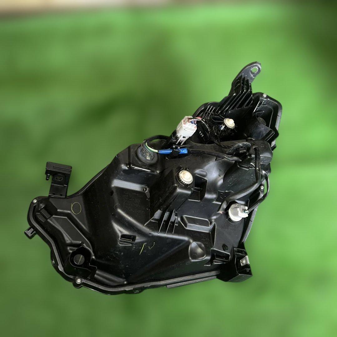 LA360S ミラ EIS 2019 ヘッドライト 右