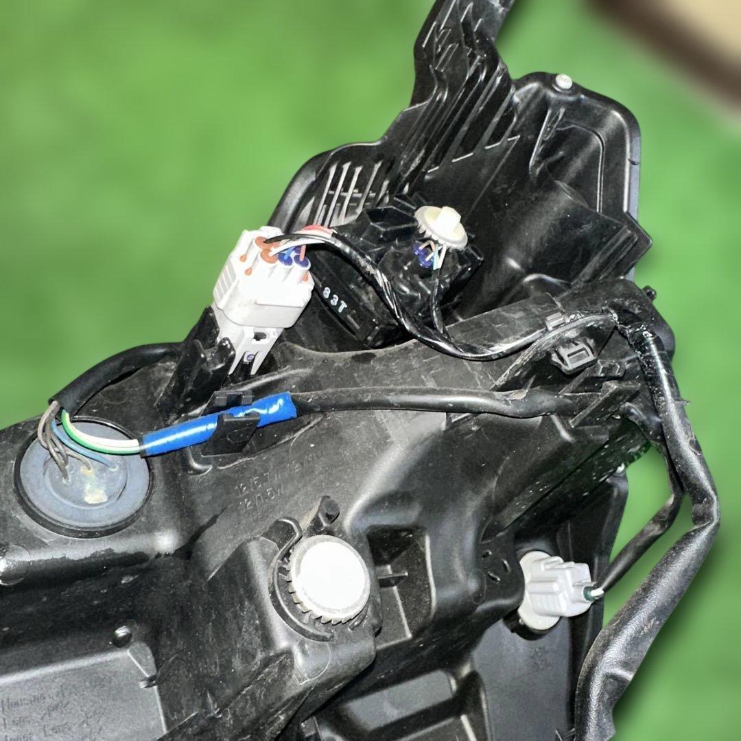 LA360S ミラ EIS 2019 ヘッドライト 右