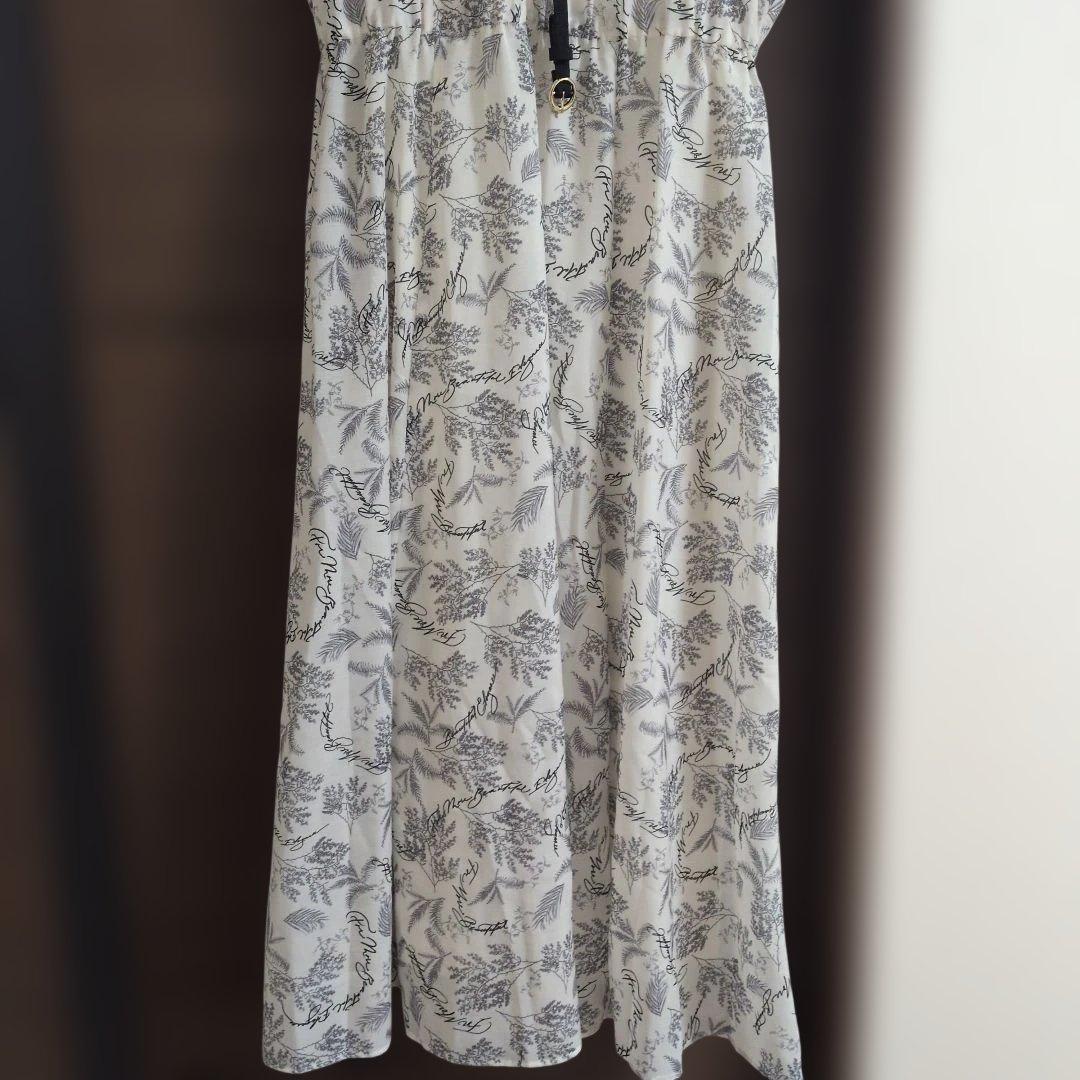 リーフカリグラフィープリントベルト付きワンピース38