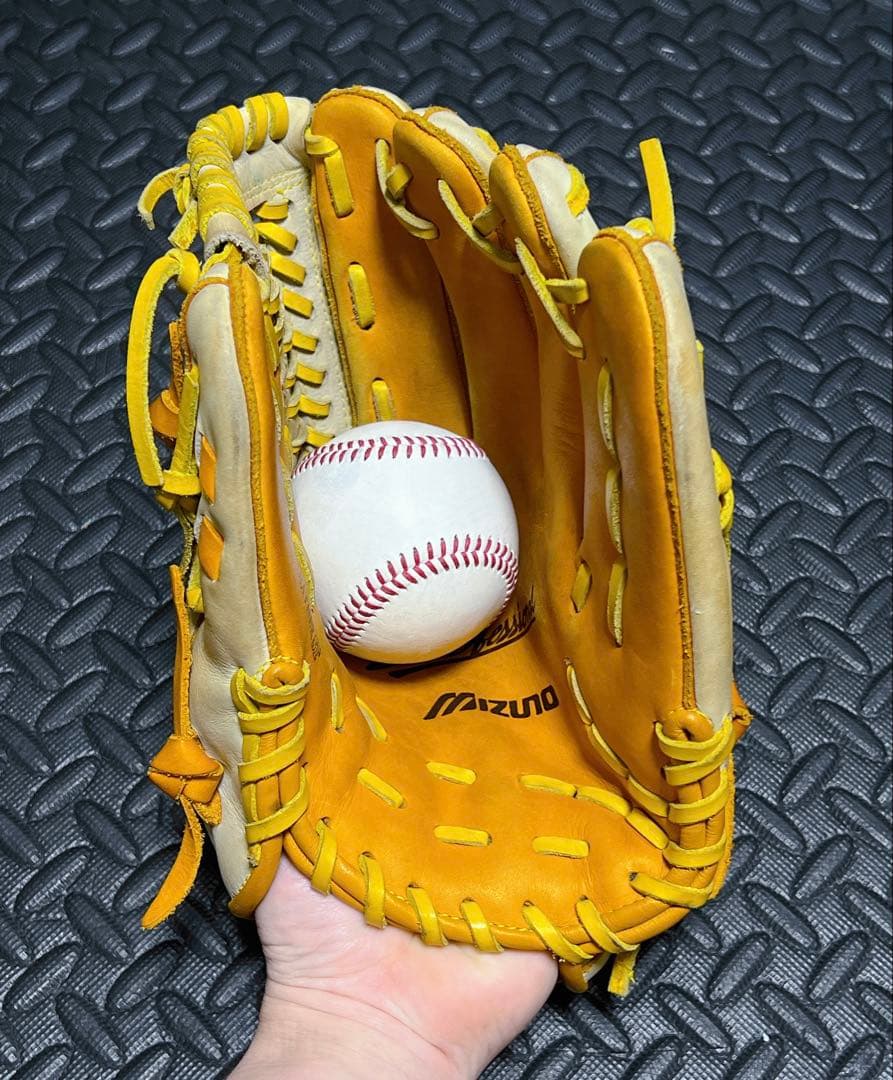 ミズノ 井端モデル 旧ラベル ビューリーグ 軟式 内野手用 グローブ