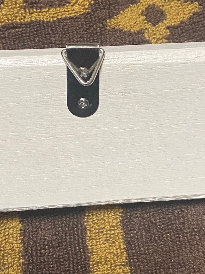 ロココ♦️アンティークエンブレム４連 ハンガーラック♦️百合紋章♦️高級 桐材♦️未使用