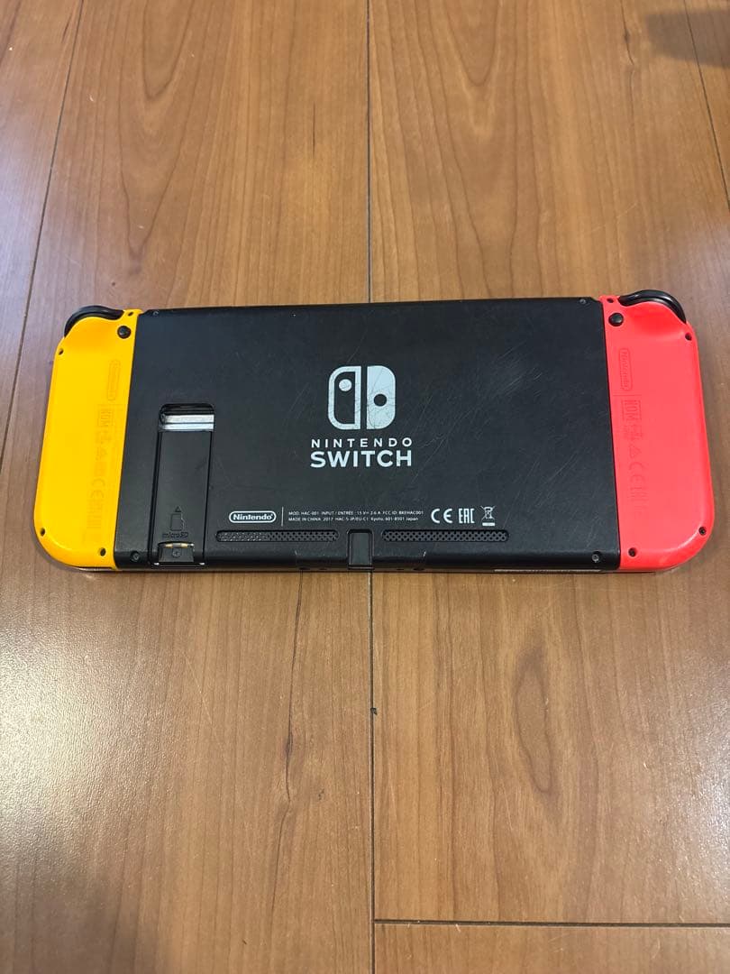 Nintendo Switch 本体 Joy-Con2つ付属