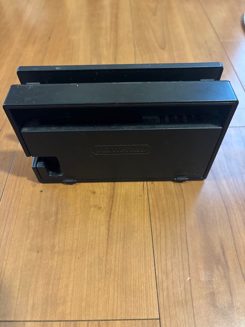 Nintendo Switch 本体 Joy-Con2つ付属