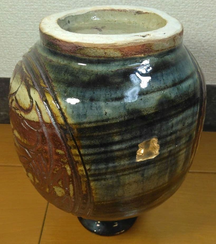 人間国宝 金城次郎 海老紋花瓶 栞 共箱 美品 壺屋焼 やちむん 壷屋焼 窓絵