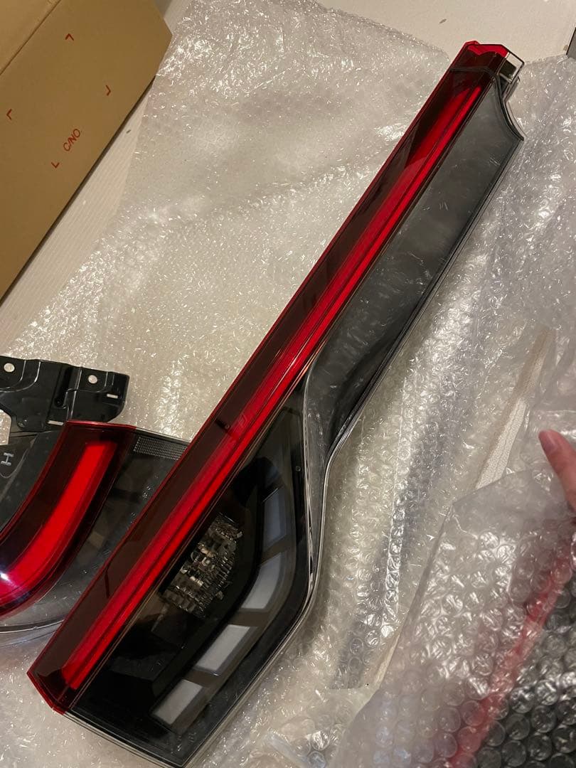 櫻*井様 HONDA テールライト 4個セット　ヴェゼルRV5