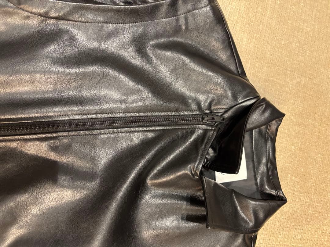 MARW united arrows レザーライク　ベスト