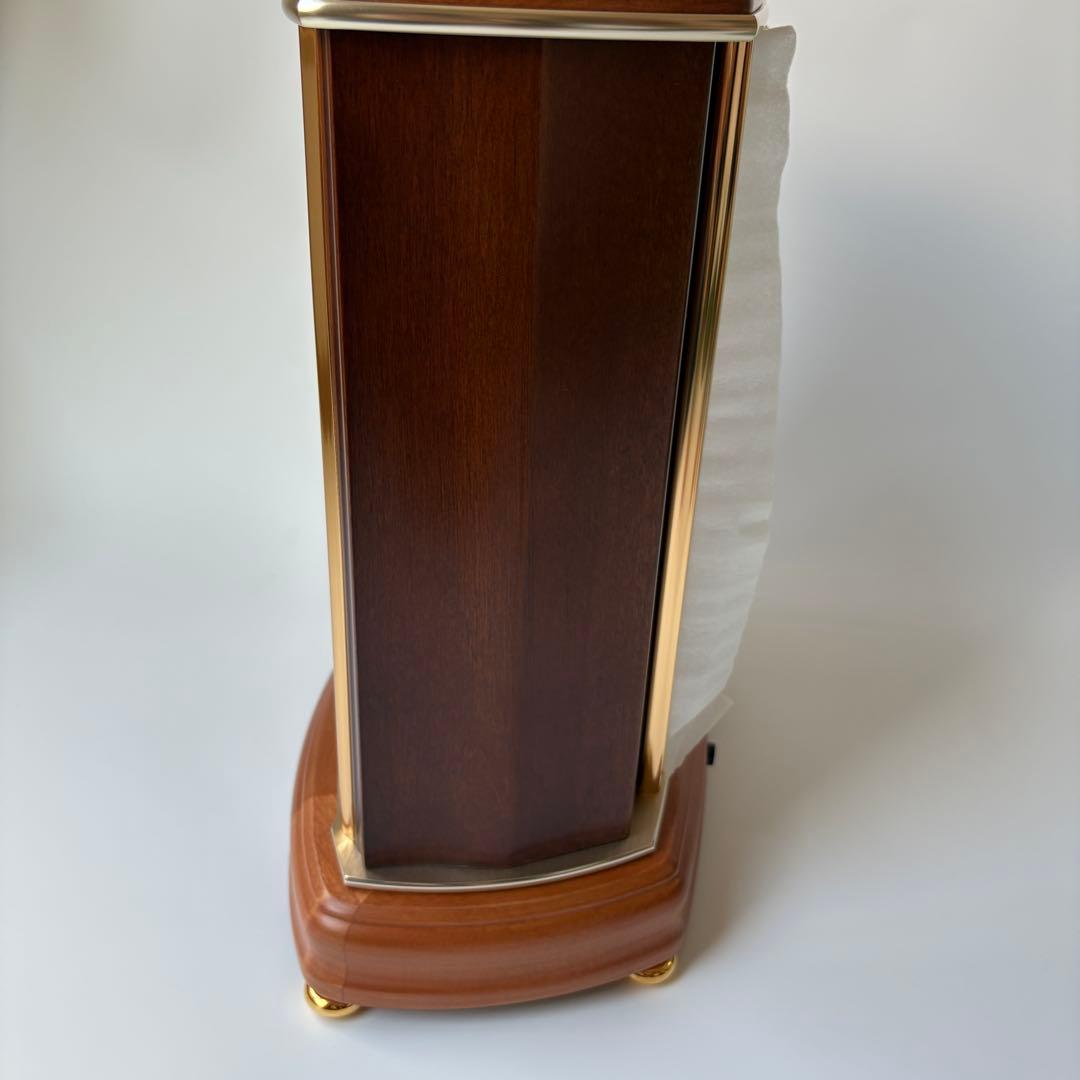 新品未使用　セイコーメロディ置時計エンブレム　木象嵌　電波置き時計　HW528B