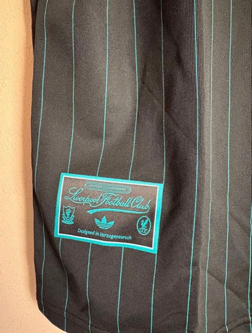 Liverpool 【新品未使用】TERRACE ICON ジャージー