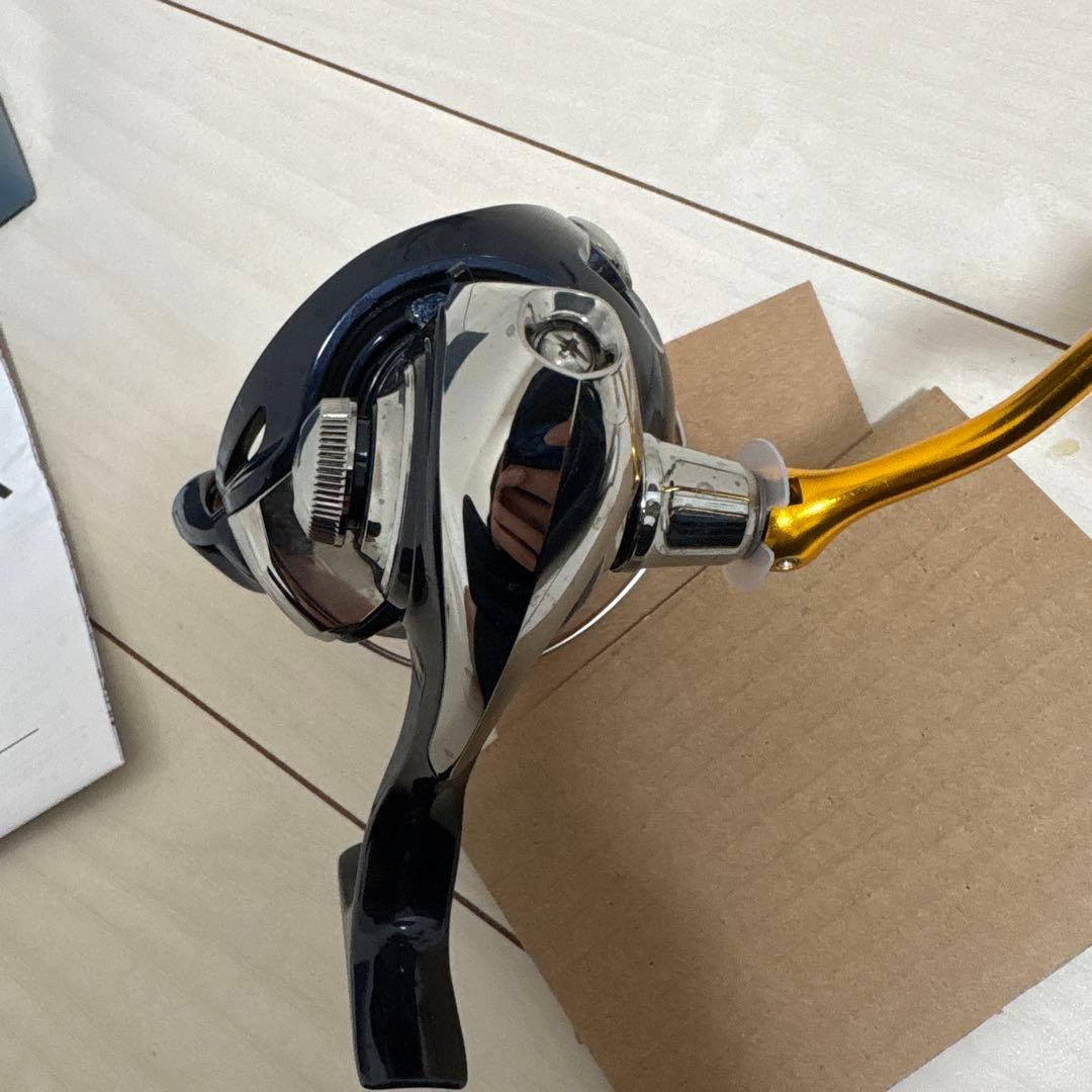 DAIWA REVROS LT4000-CXH スピニングリール