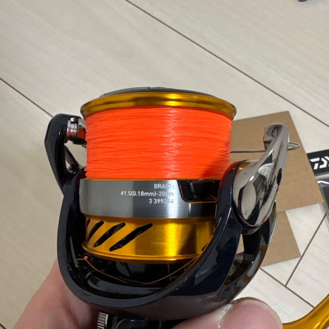 DAIWA REVROS LT4000-CXH スピニングリール