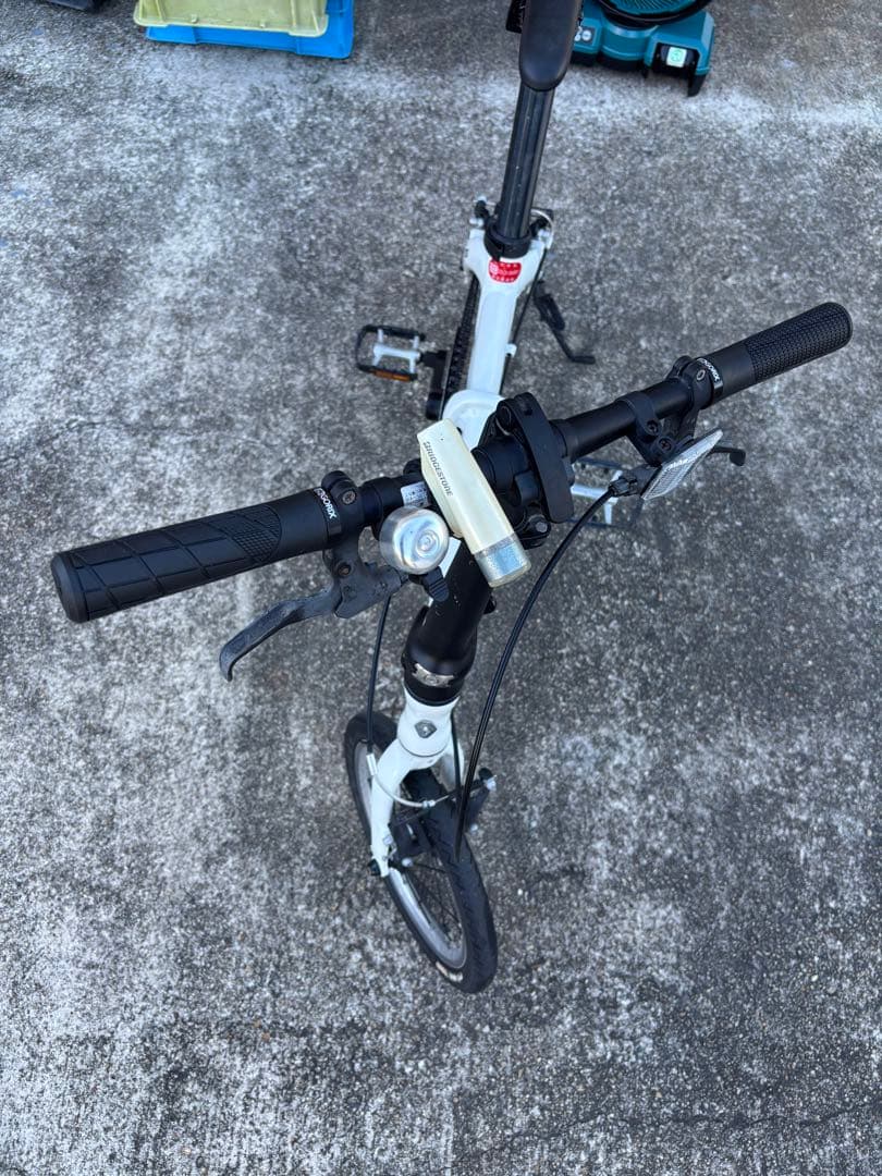 RENAULT ルノー PLATINUM LIGHT 6 ホワイト 折り畳み