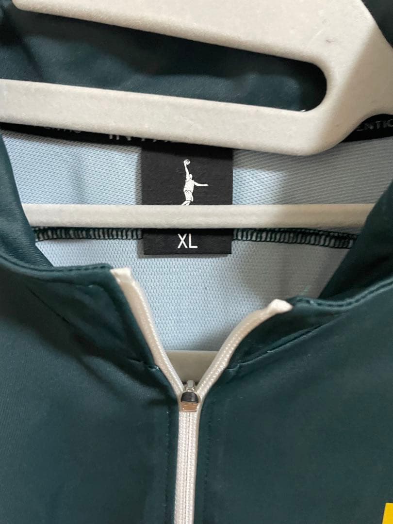 専修バスケ ハーフジップシャツ 緑と白のXL2枚セット