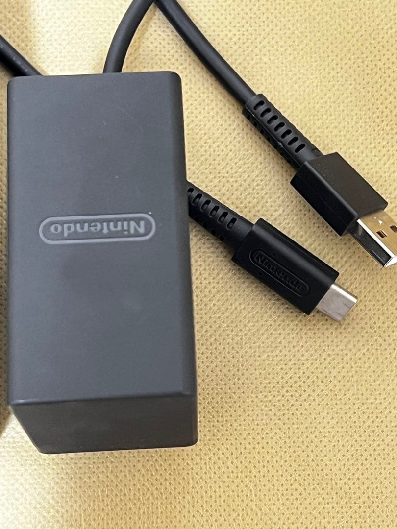 【値下げ中！】Nintendo Switch 本体 + 付属品+ゼルダの伝説