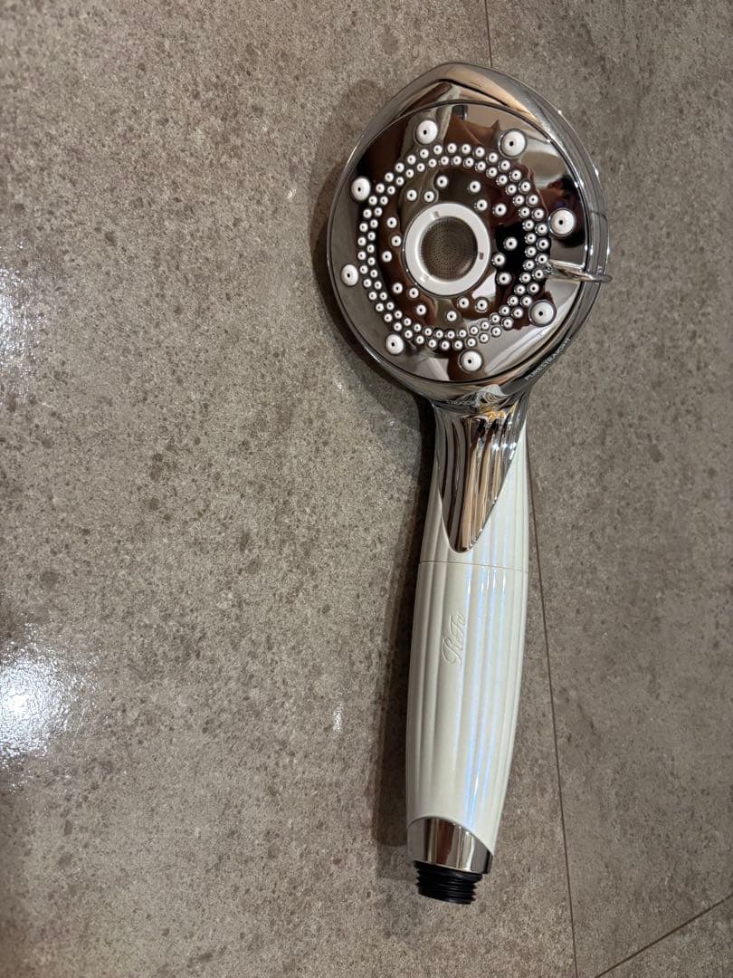 【値下中】ReFa リファ　シャワーヘッド　ファインバブルピュア