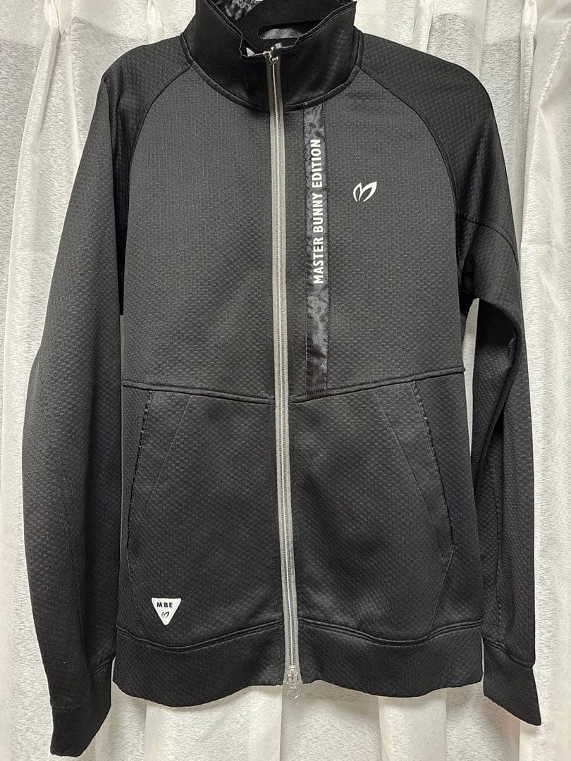 MASTER BUNNY EDITION ブラックジャケット　Mサイズ