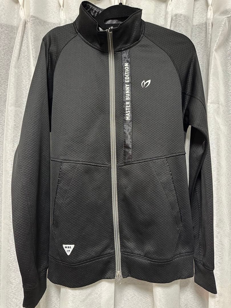 MASTER BUNNY EDITION ブラックジャケット　Mサイズ