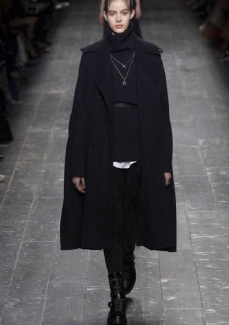 値下げ、VALENTINO ネイビーケープコート