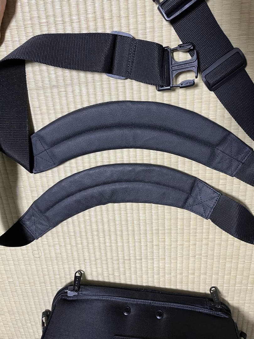 UDGレコードバッグ　UltimateSlingBagTrolleyDeLuxe