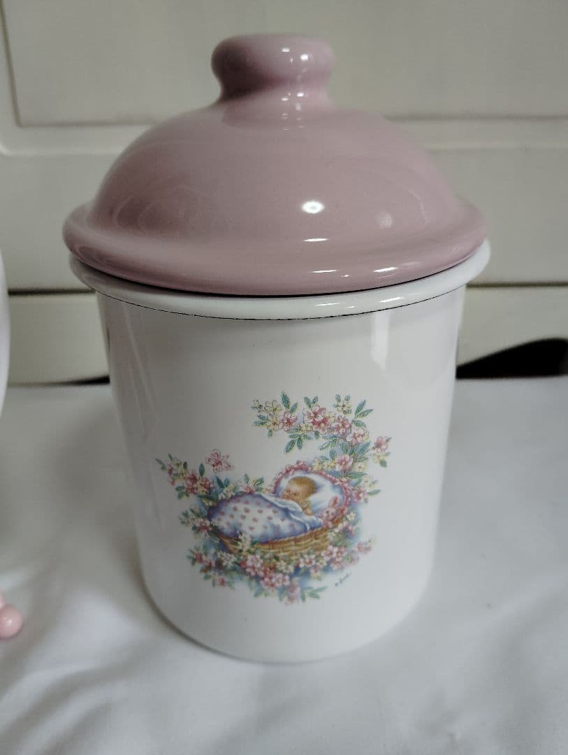 イマン、マニーがお好きな方、アンシエンヌ、ホーローキャニスター＆陶器お皿のセット