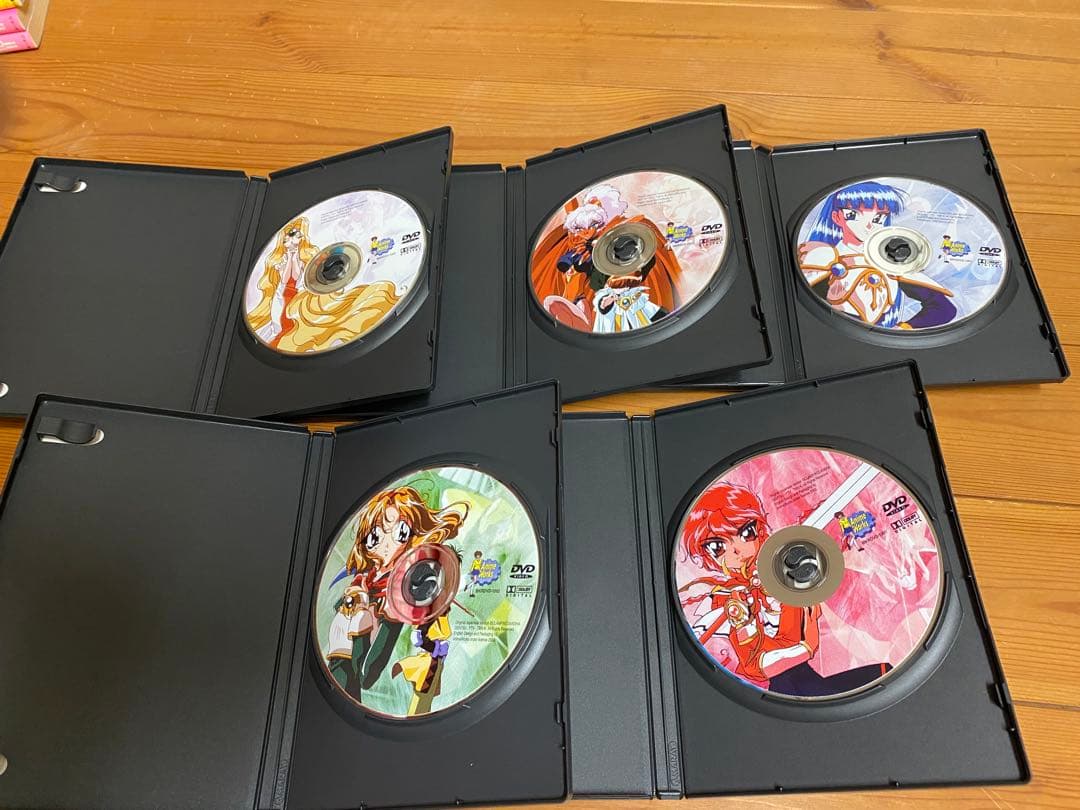 魔法騎士レイアースMemorial BOX 1 + DVD5枚セット CLAMP