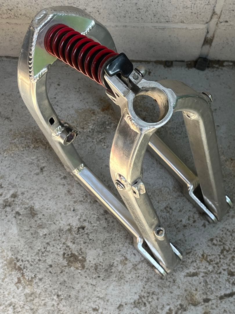 bd1 フロントサスペンス　ジャンク