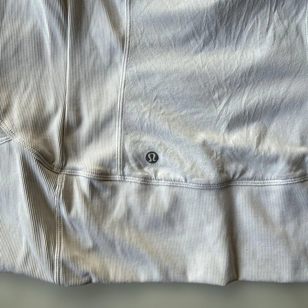 ルルレモン　リバーシブル　ジャケット　ホワイト　4