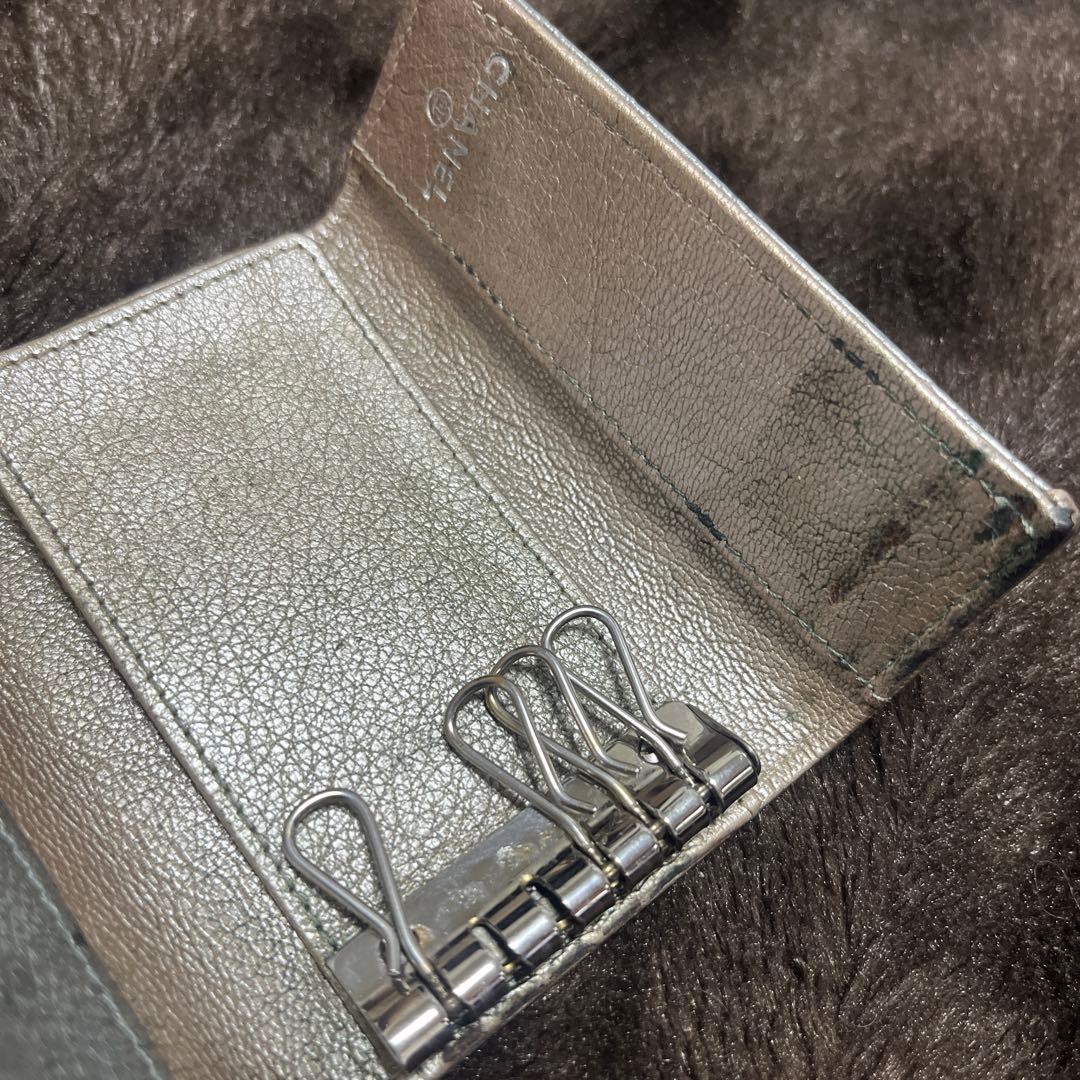 シャネル CHANEL キーケース シルバー/ゴールド