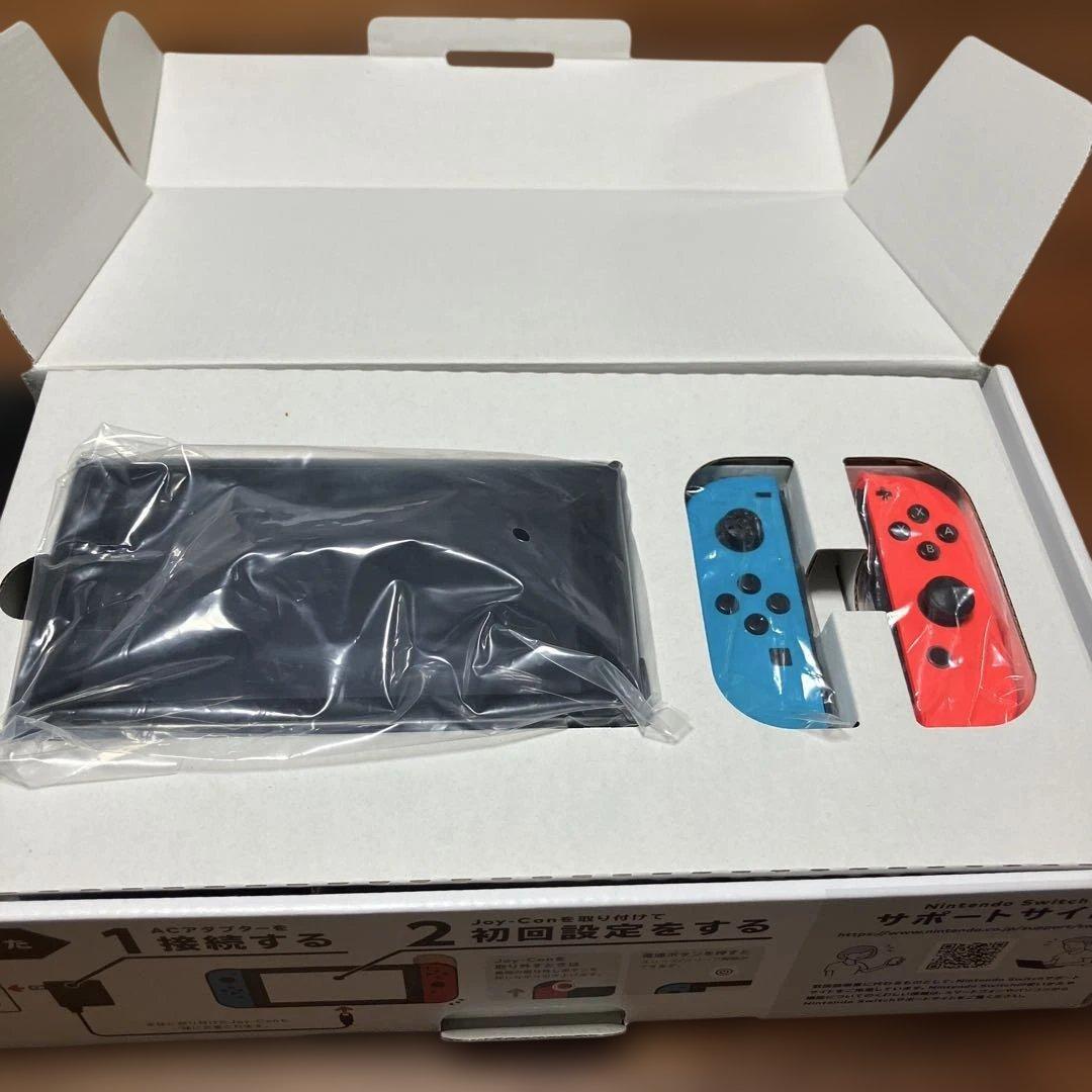 あ*ん様 Nintendo Switch ネオンブルー／レッド+ 付属品