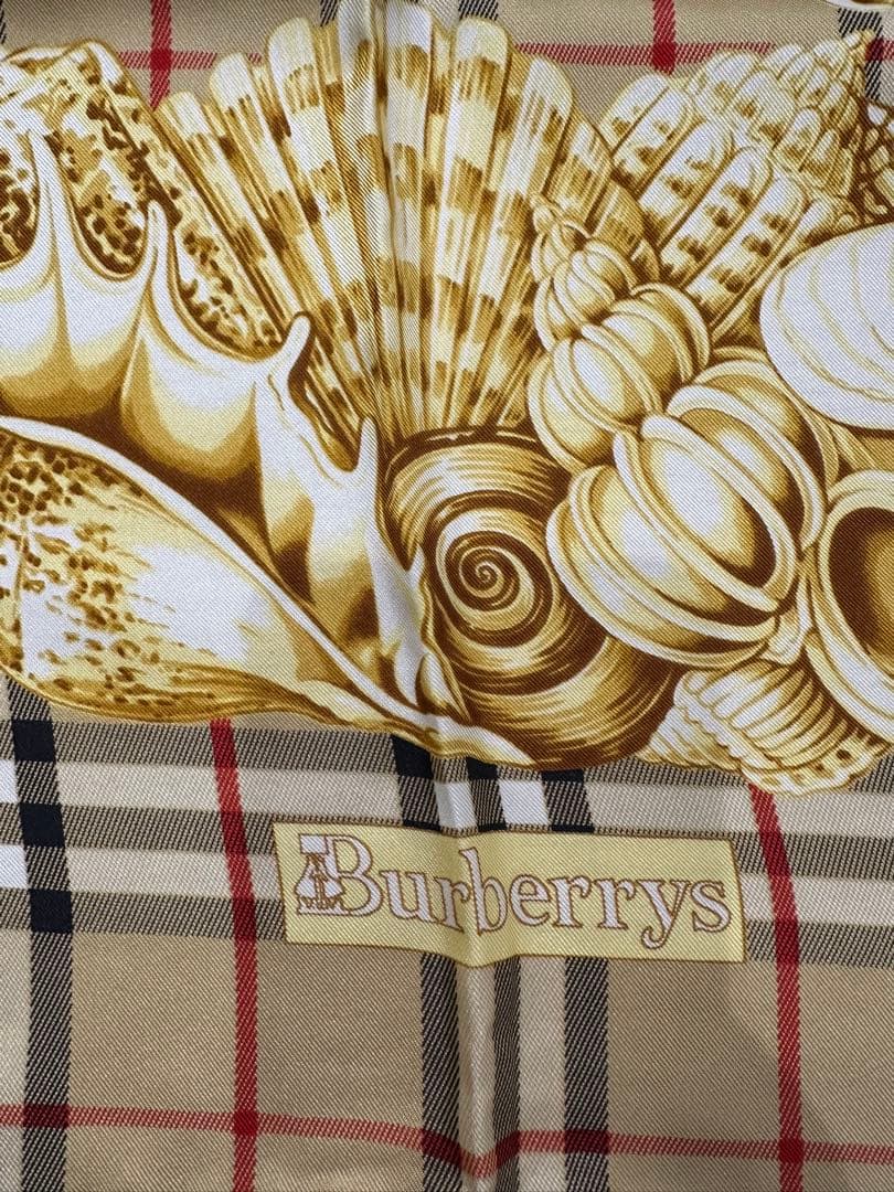 Burberrys 貝殻柄 シルクスカーフ